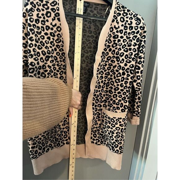 Nicole Miller leopard Open Front Cream Cardigan size XS - Picture 7 of 8